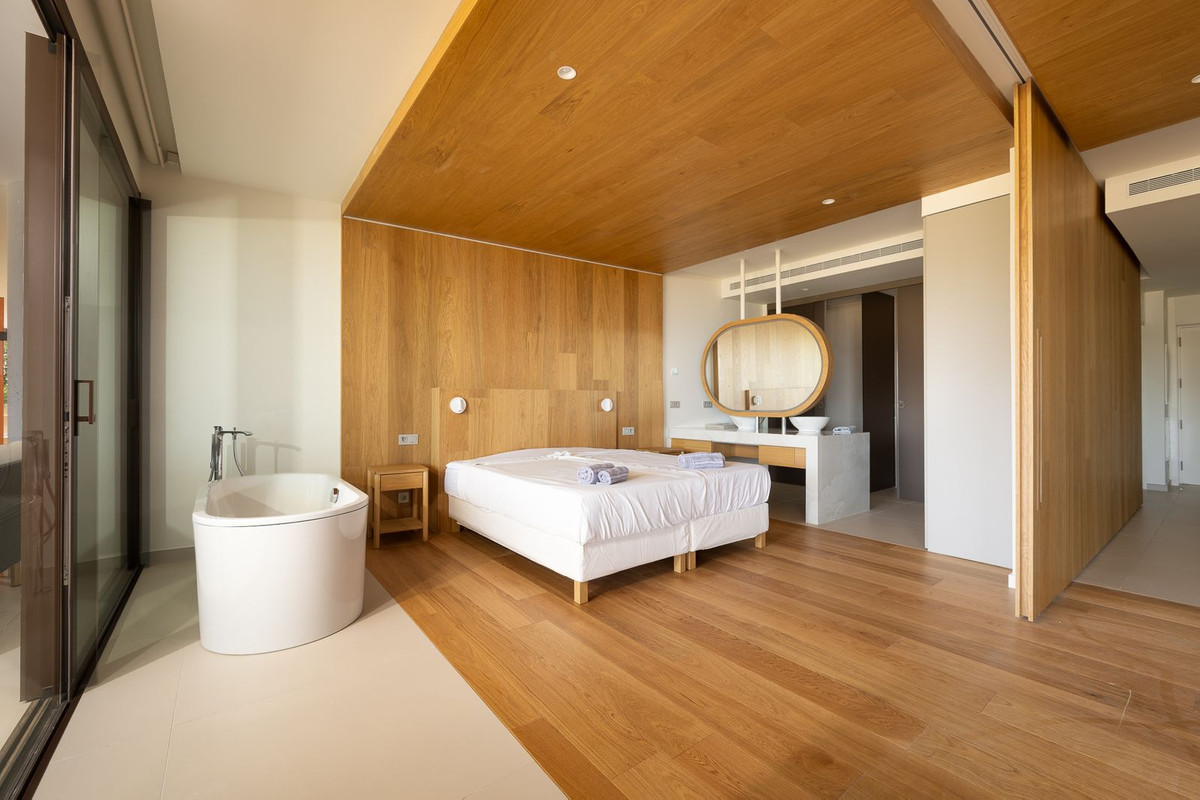 Se vende Apartamento Planta Media de 2 dormitorios en Costa Del Sol, Málaga, España