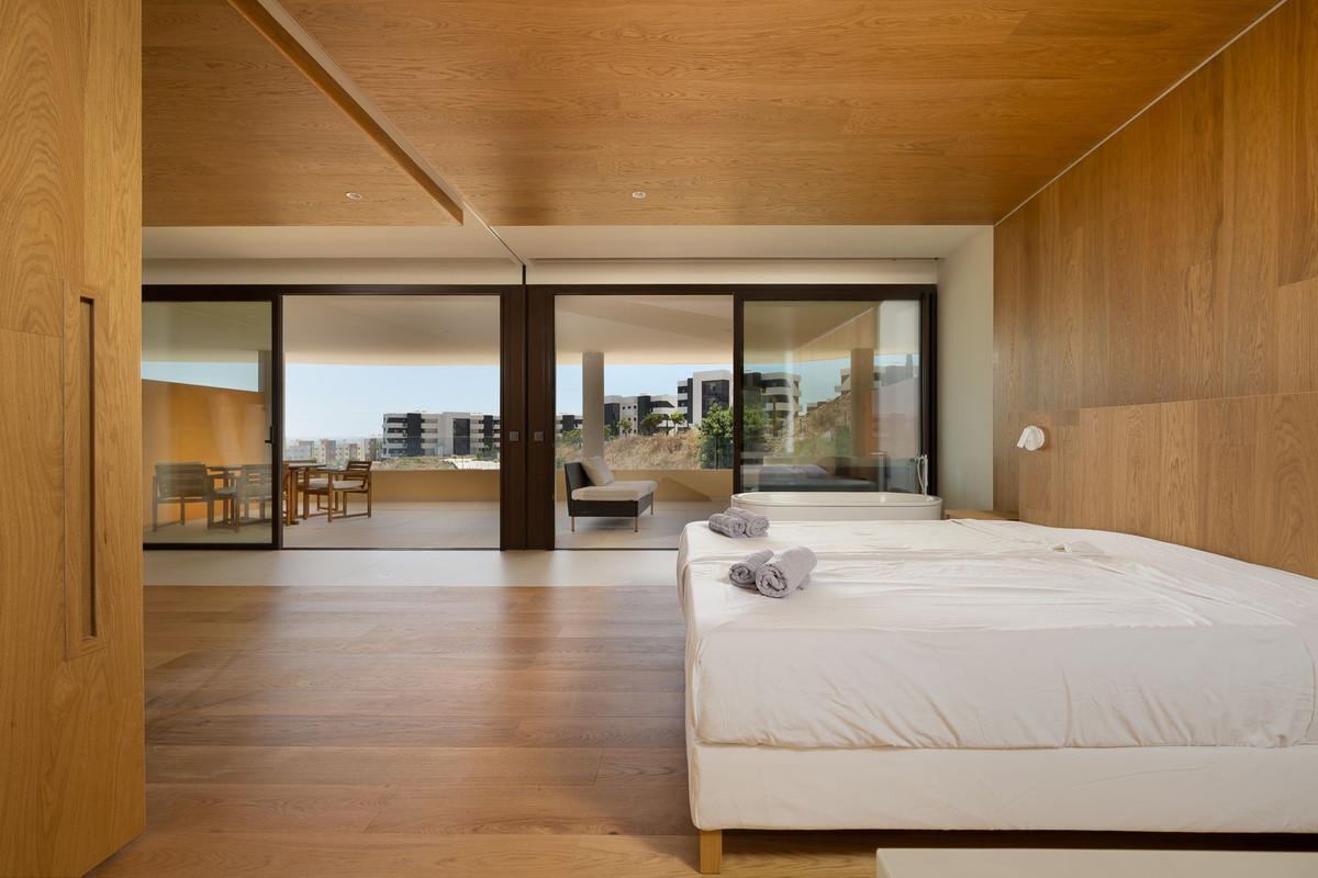 Se vende Apartamento Planta Media de 2 dormitorios en Costa Del Sol, Málaga, España