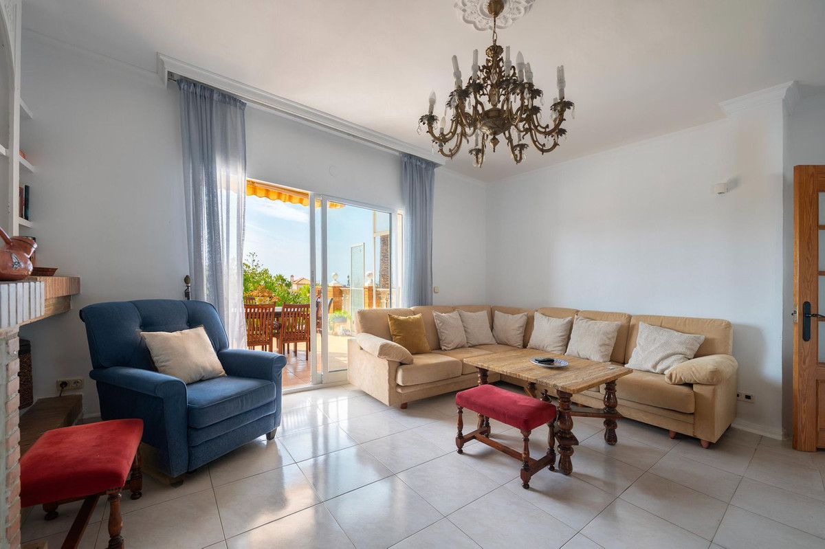 Se vende Villa - Chalet de 6 dormitorios en Costa Del Sol, Málaga, España