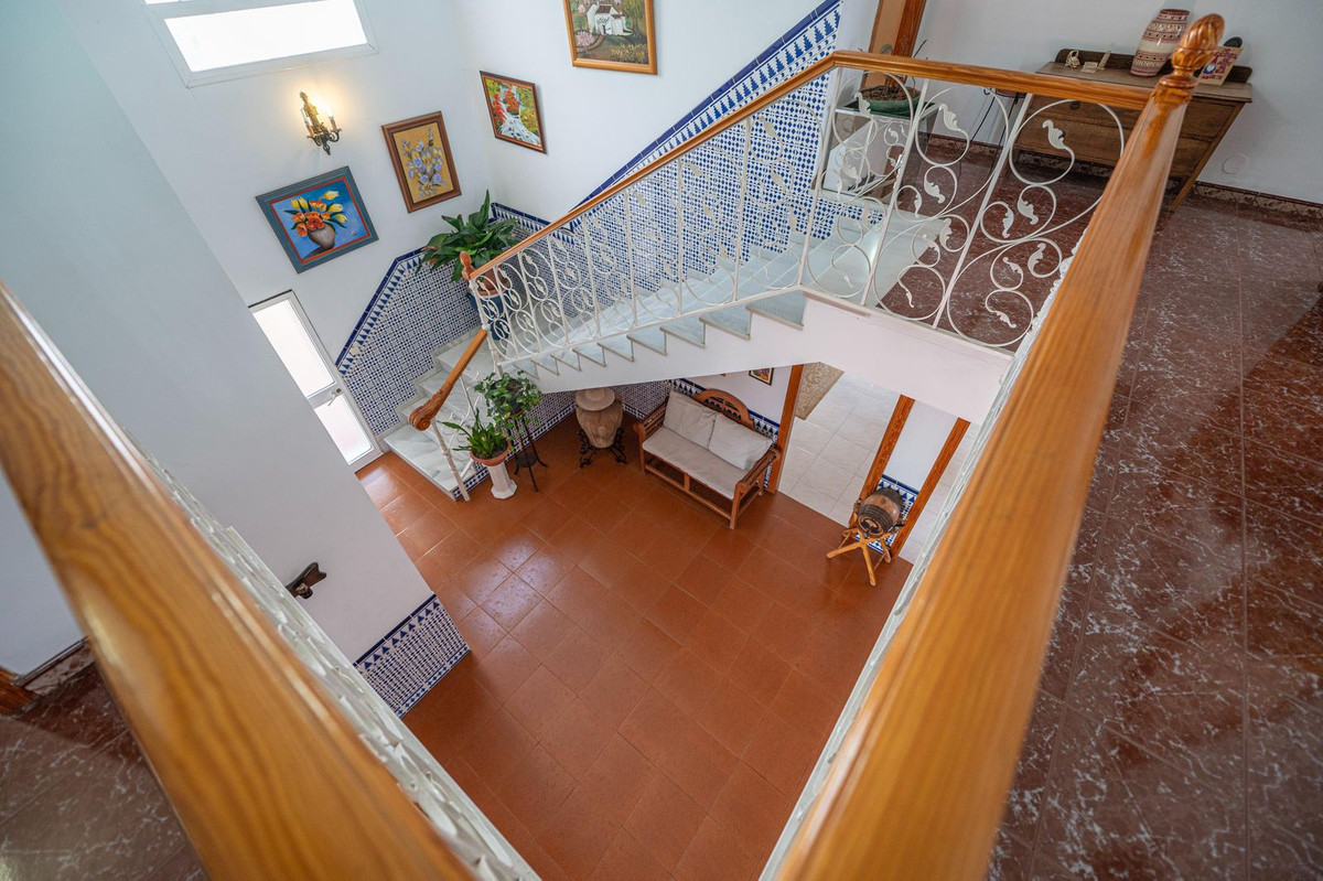 Se vende Villa - Chalet de 6 dormitorios en Costa Del Sol, Málaga, España