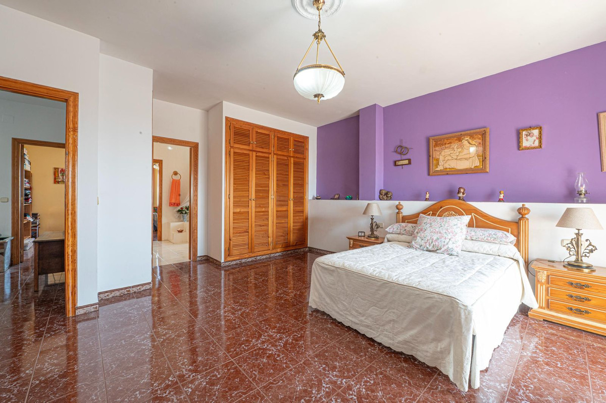 Se vende Villa - Chalet de 6 dormitorios en Costa Del Sol, Málaga, España