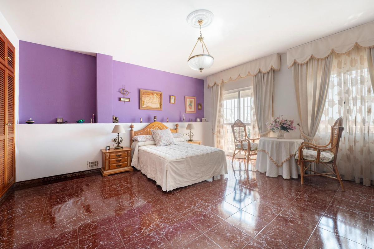 Se vende Villa - Chalet de 6 dormitorios en Costa Del Sol, Málaga, España