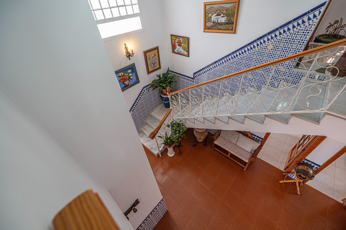 Se vende Villa - Chalet de 6 dormitorios en Costa Del Sol, Málaga, España