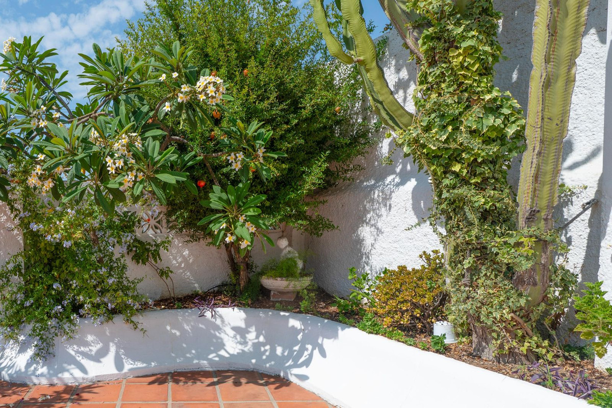 Se vende Villa - Chalet de 6 dormitorios en Costa Del Sol, Málaga, España