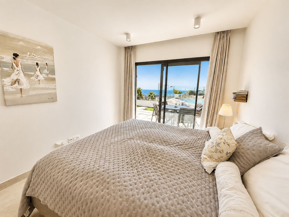 3 Bed Apartment for sale in La Cala De Mijas Costa Del Sol, Málaga, Spain