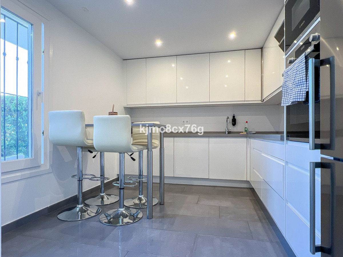 Se vende Adosada de 4 dormitorios en Costa Del Sol, Málaga, España