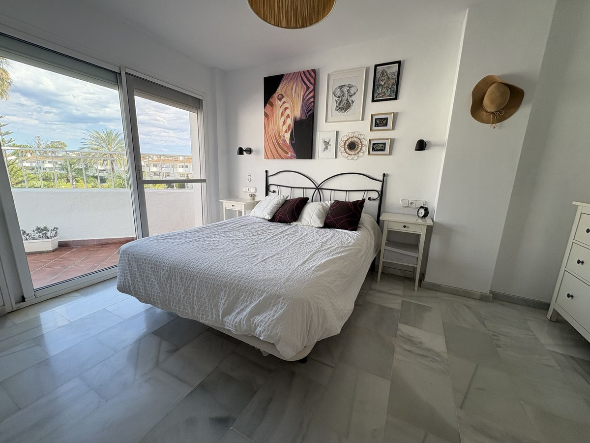 Se vende Apartamento en Planta Última de 3 dormitorios en Costa Del Sol, Málaga, España