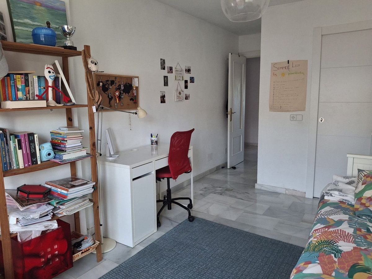 Se vende Apartamento en Planta Última de 3 dormitorios en Costa Del Sol, Málaga, España