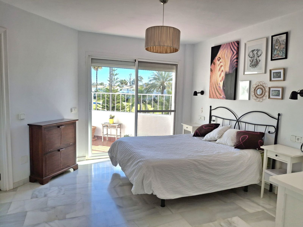 Se vende Apartamento en Planta Última de 3 dormitorios en Costa Del Sol, Málaga, España