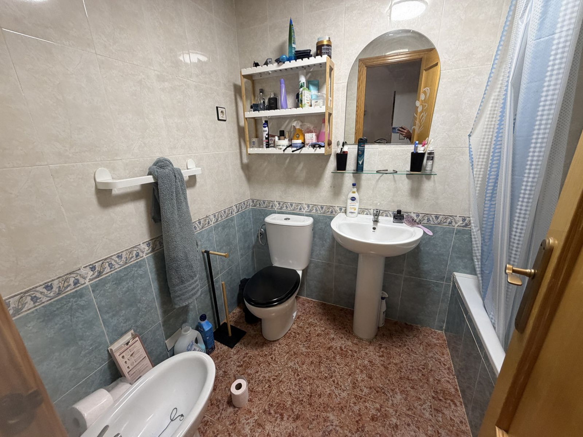 2 Bed Apartment for sale in Alicante Costa Blanca, Alicante, Spain