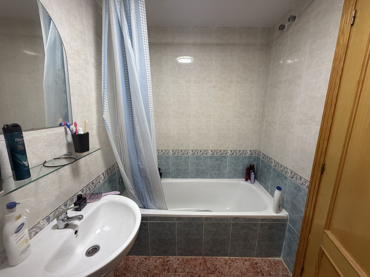 2 Bed Apartment for sale in Alicante Costa Blanca, Alicante, Spain