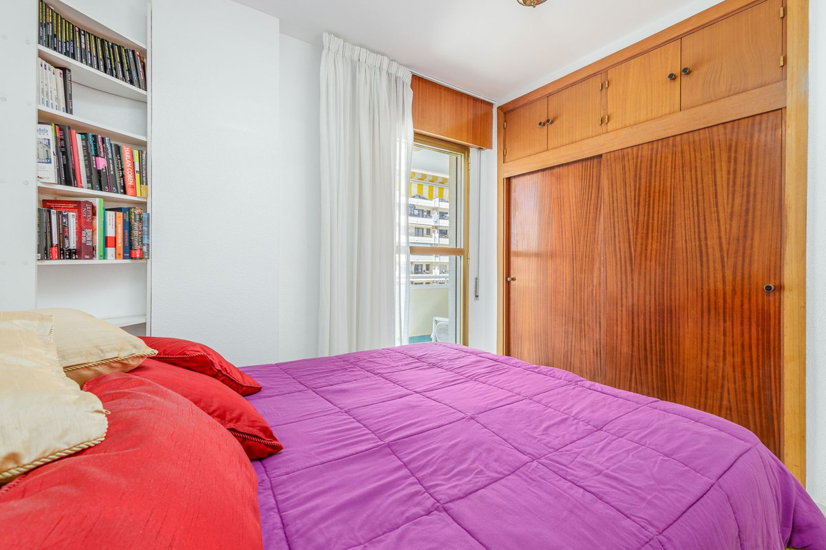 Se vende Apartamento Planta Media de 2 dormitorios en Costa Del Sol, Málaga, España