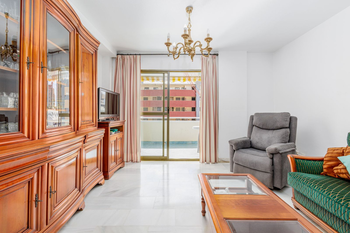 Se vende Apartamento Planta Media de 2 dormitorios en Costa Del Sol, Málaga, España