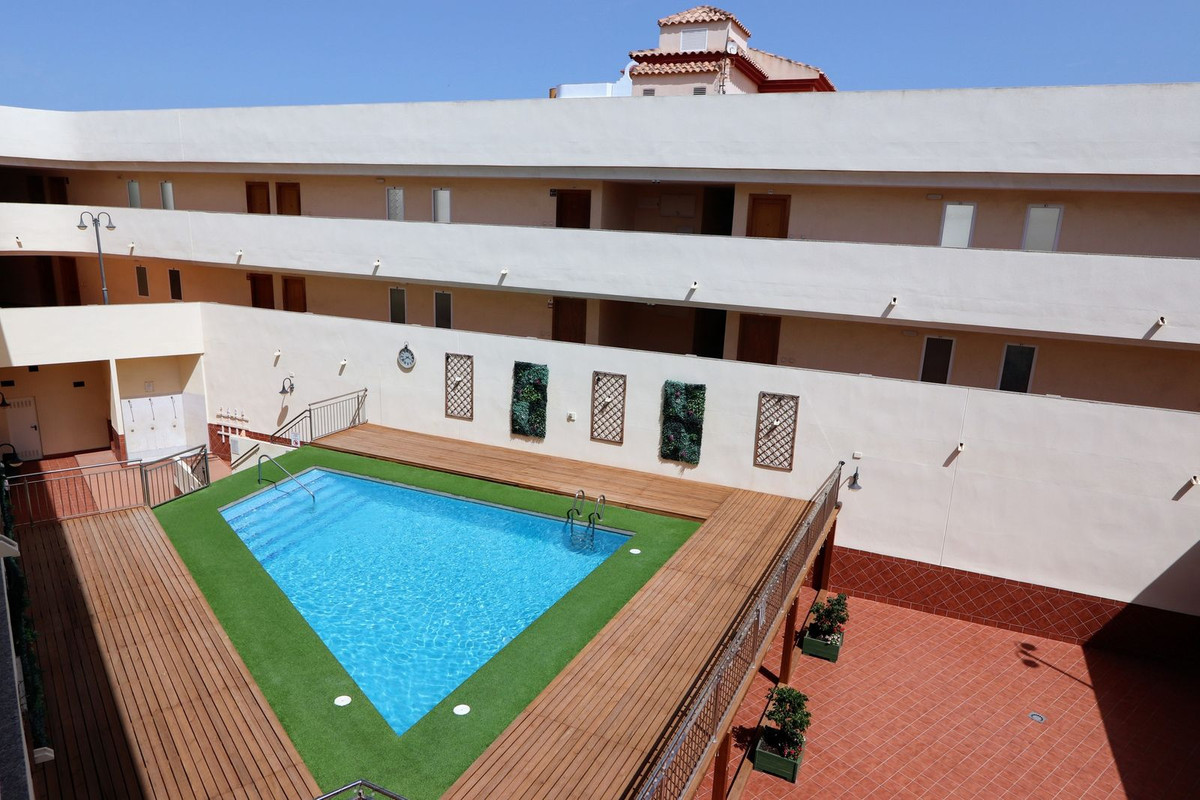 Se vende Apartamento Planta Media de 2 dormitorios en Costa Calida, Murcia, España