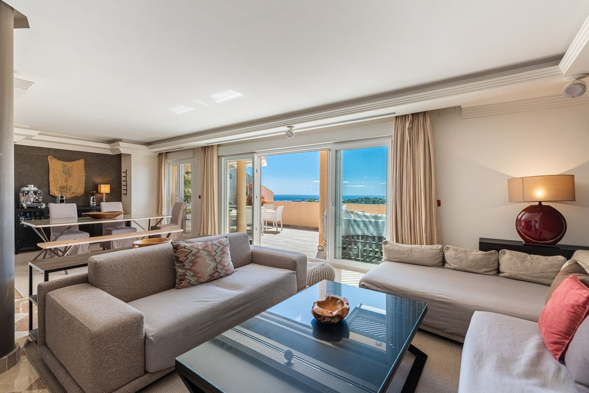 2 Bed Apartment for sale in Nueva Andalucía Costa Del Sol, Málaga, Spain