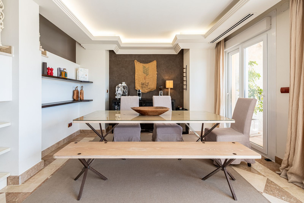 2 Bed Apartment for sale in Nueva Andalucía Costa Del Sol, Málaga, Spain
