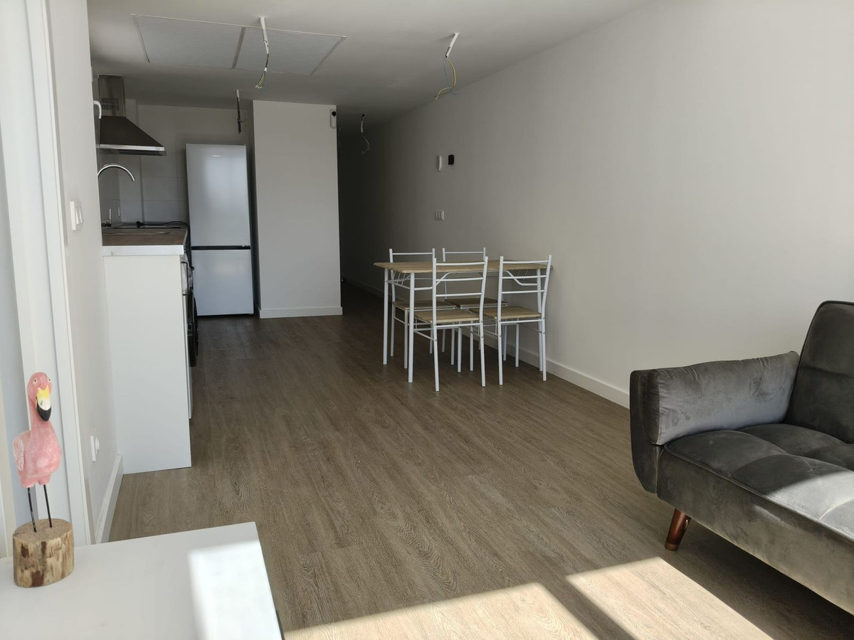 2 Bed Apartment for sale in Fuengirola Costa Del Sol, Málaga, Spain