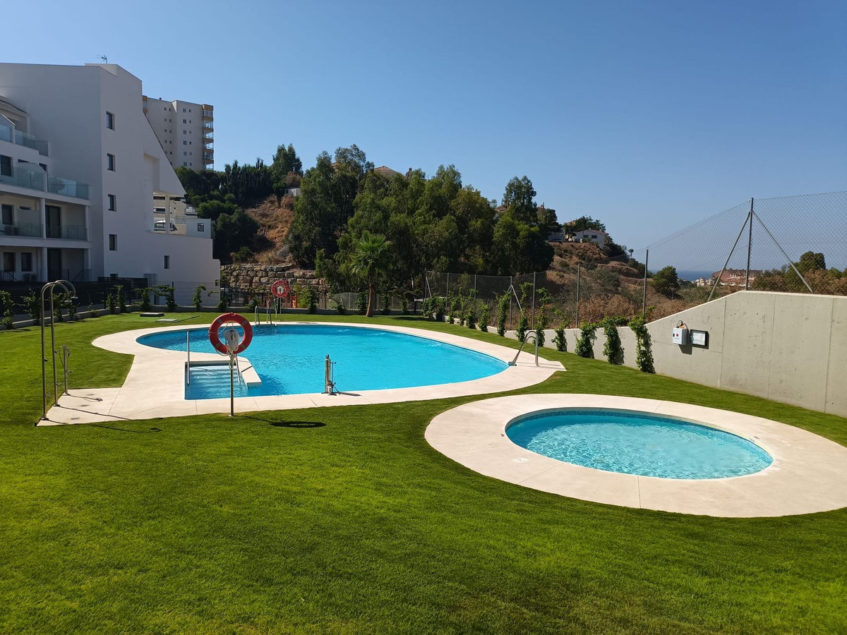 2 Bed Apartment for sale in Fuengirola Costa Del Sol, Málaga, Spain