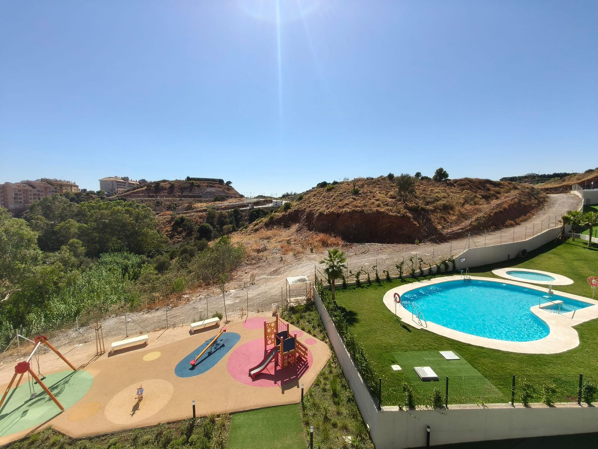2 Bed Apartment for sale in Fuengirola Costa Del Sol, Málaga, Spain