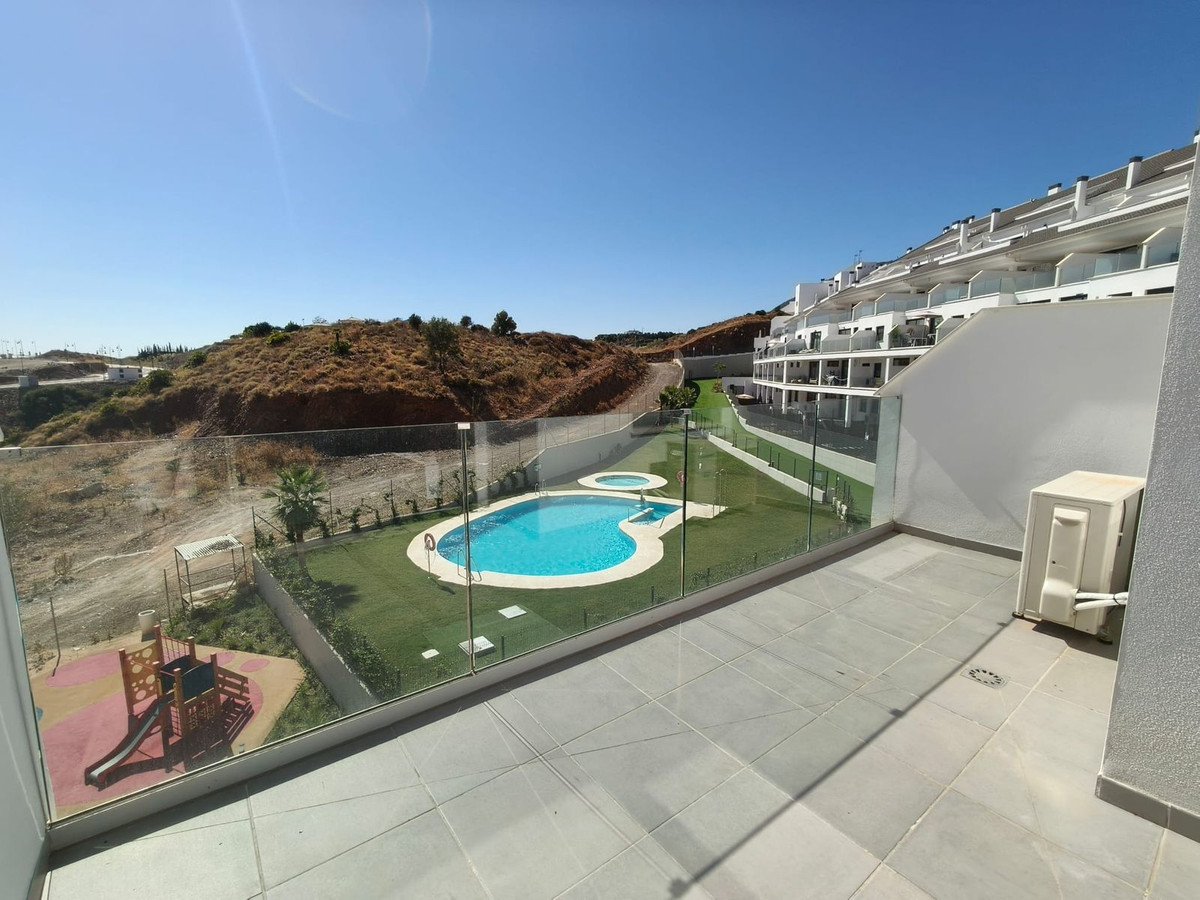 2 Bed Apartment for sale in Fuengirola Costa Del Sol, Málaga, Spain