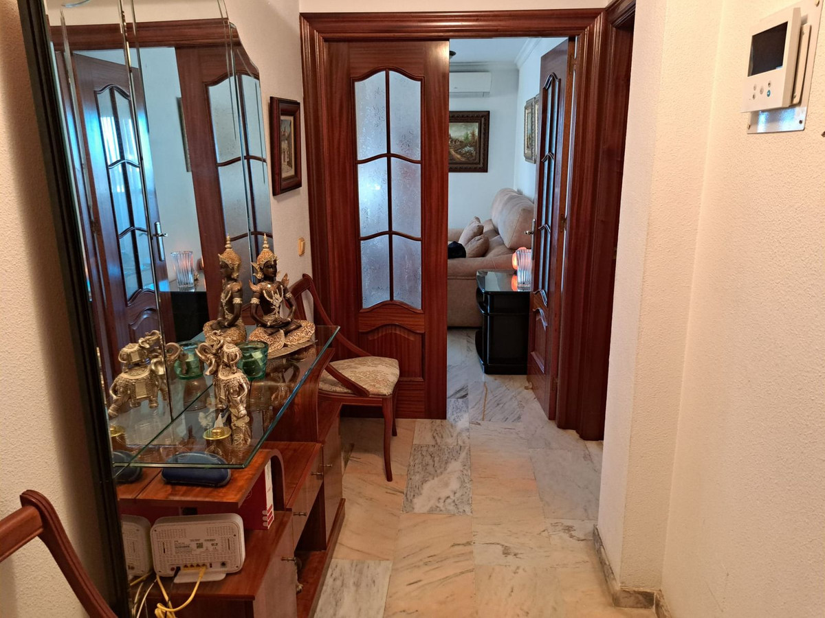 3 Bed Apartment for sale in Fuengirola Costa Del Sol, Málaga, Spain