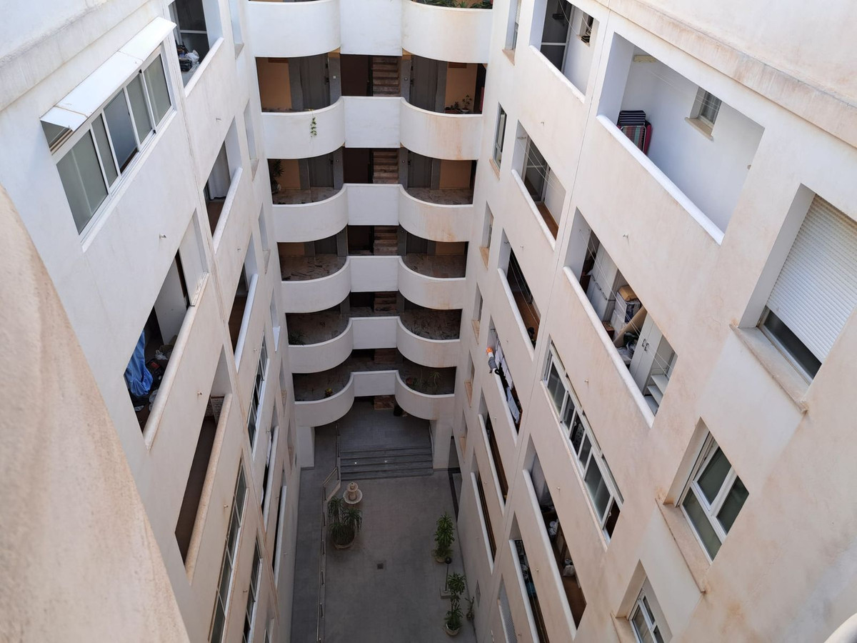 3 Bed Apartment for sale in Fuengirola Costa Del Sol, Málaga, Spain