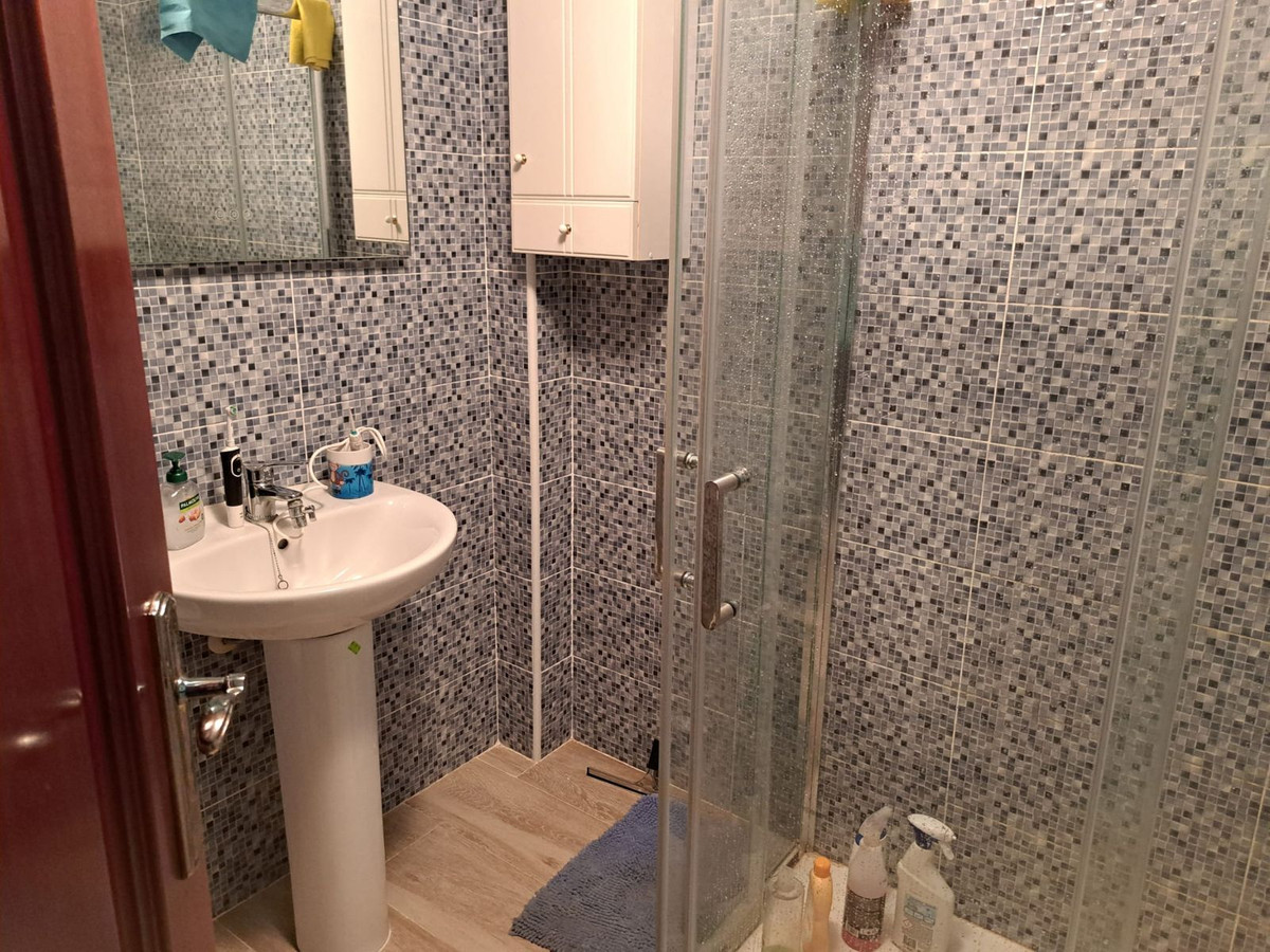 3 Bed Apartment for sale in Fuengirola Costa Del Sol, Málaga, Spain