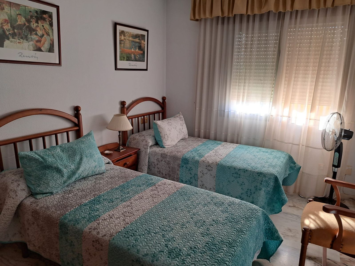 3 Bed Apartment for sale in Fuengirola Costa Del Sol, Málaga, Spain