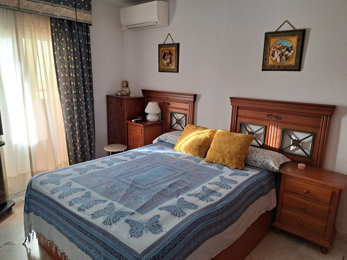 3 Bed Apartment for sale in Fuengirola Costa Del Sol, Málaga, Spain