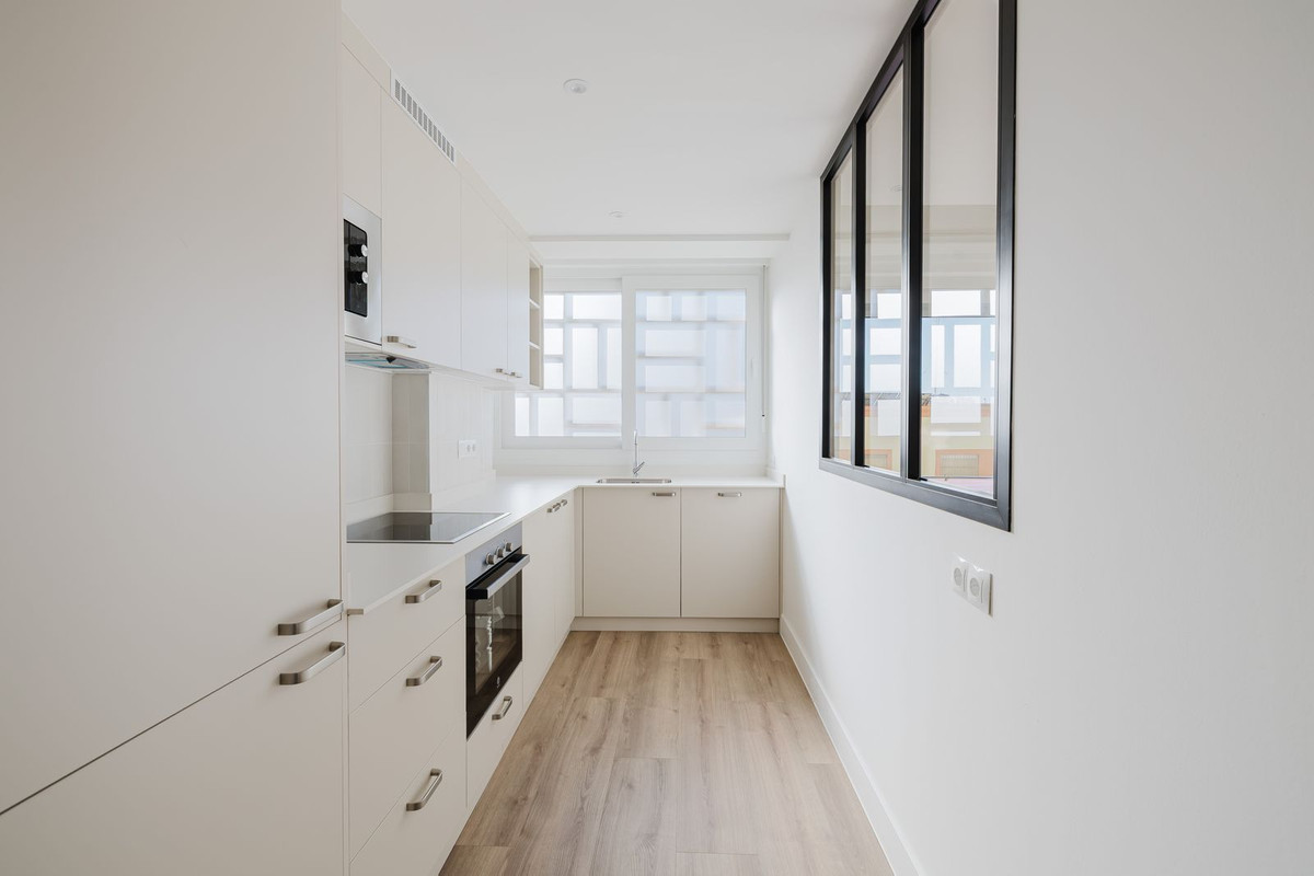 Se vende Apartamento Planta Media de 2 dormitorios en Costa Del Sol, Málaga, España