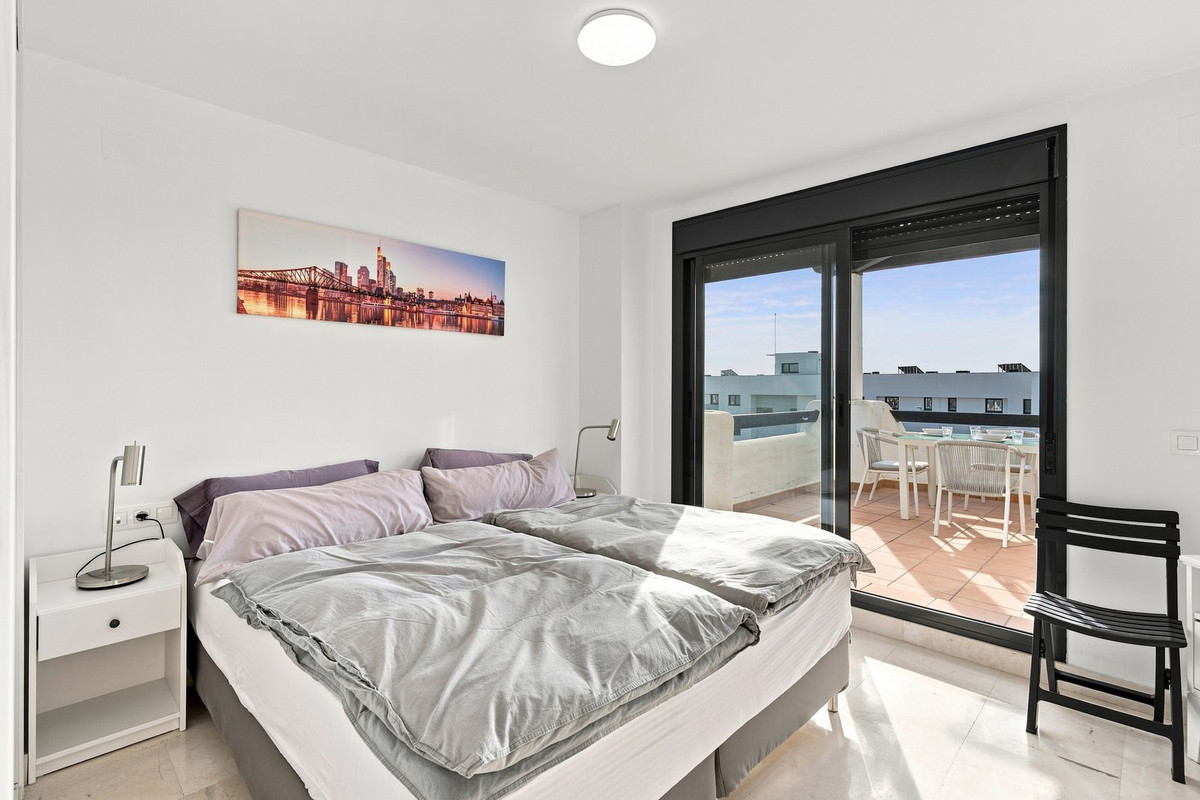 Se vende Apartamento Planta Media de 2 dormitorios en Costa Del Sol, Málaga, España