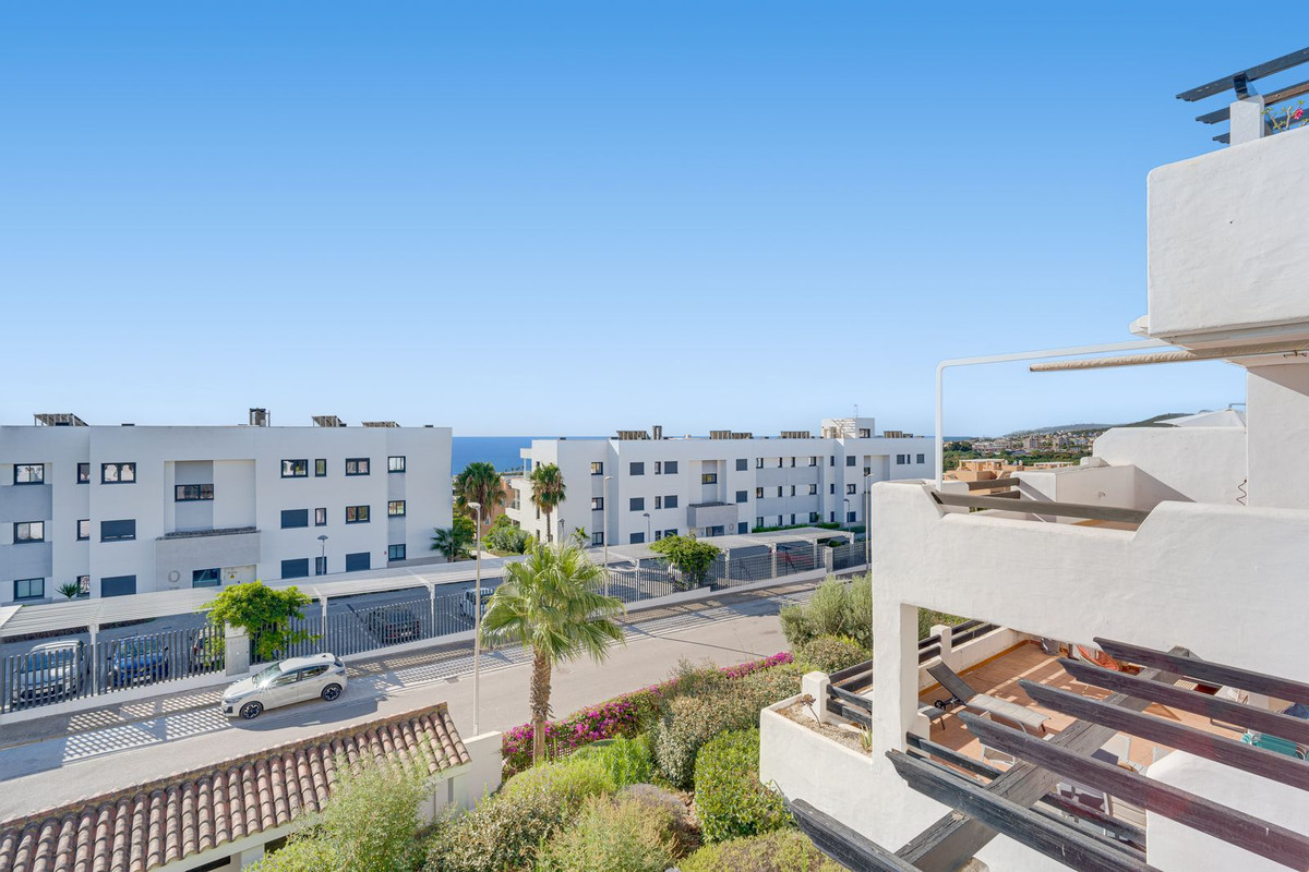 Se vende Apartamento Planta Media de 2 dormitorios en Costa Del Sol, Málaga, España