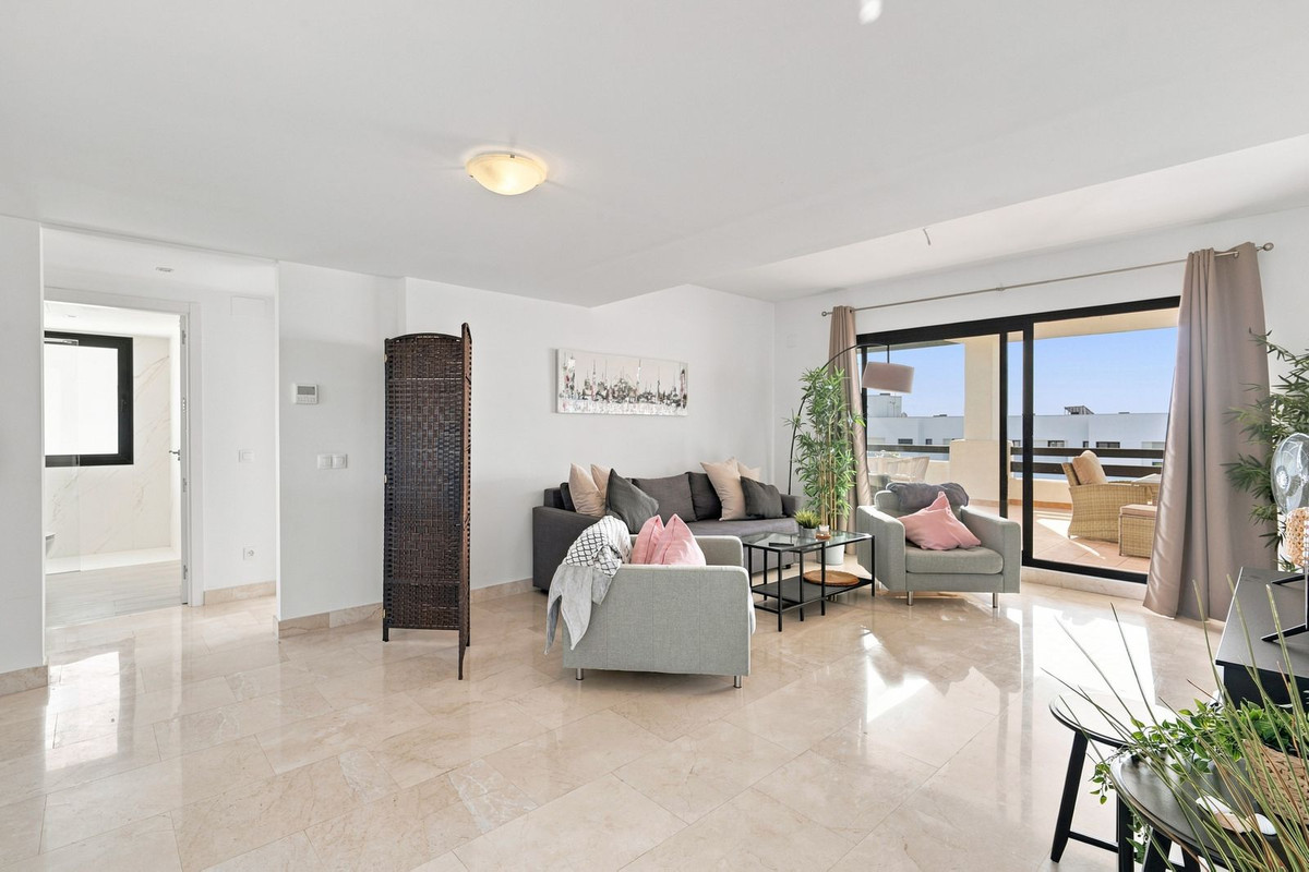 Se vende Apartamento Planta Media de 2 dormitorios en Costa Del Sol, Málaga, España