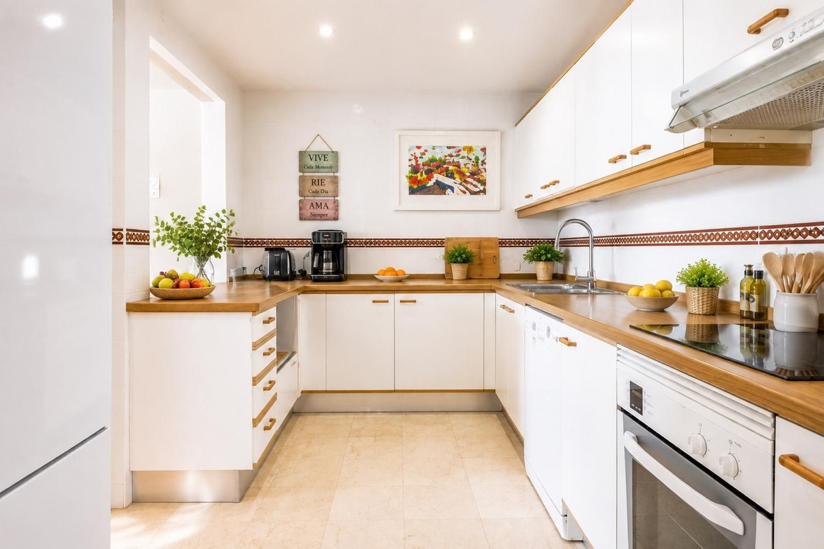 Se vende Apartamento Planta Baja de 2 dormitorios en Costa Del Sol, Málaga, España