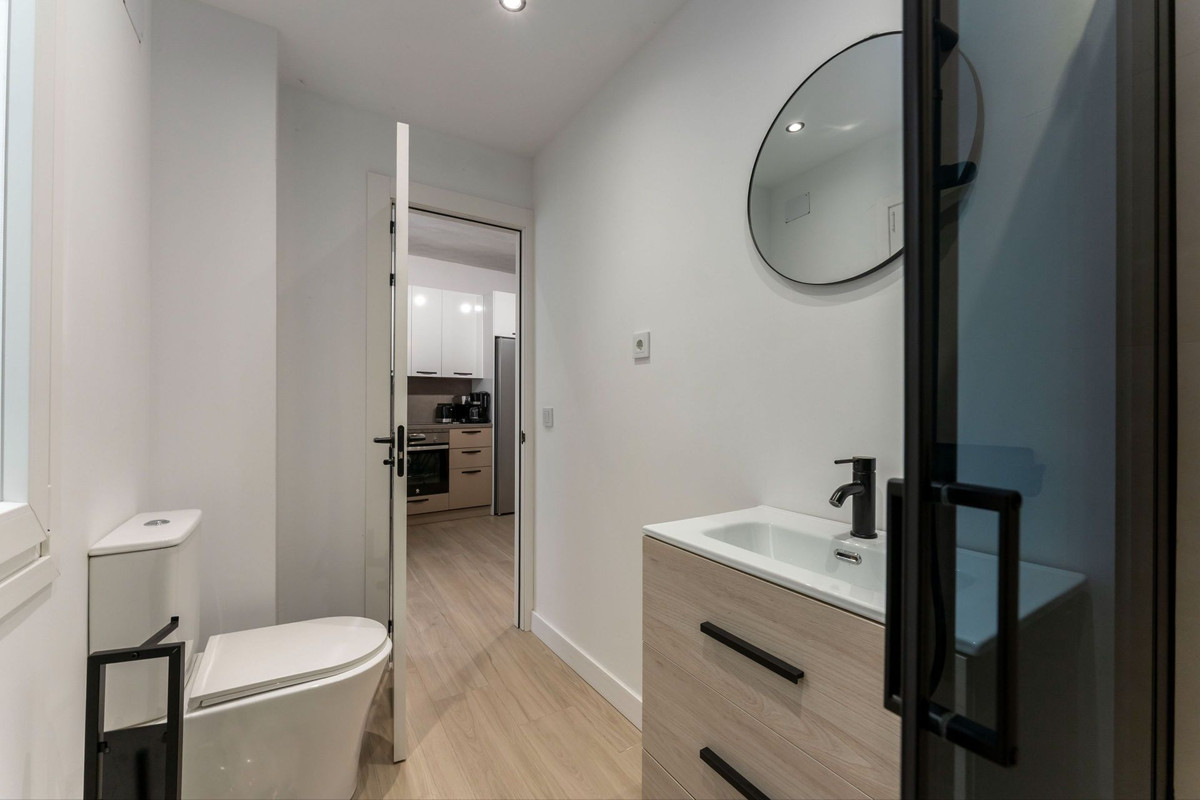 Se vende Adosada de 6 dormitorios en Costa Del Sol, Málaga, España