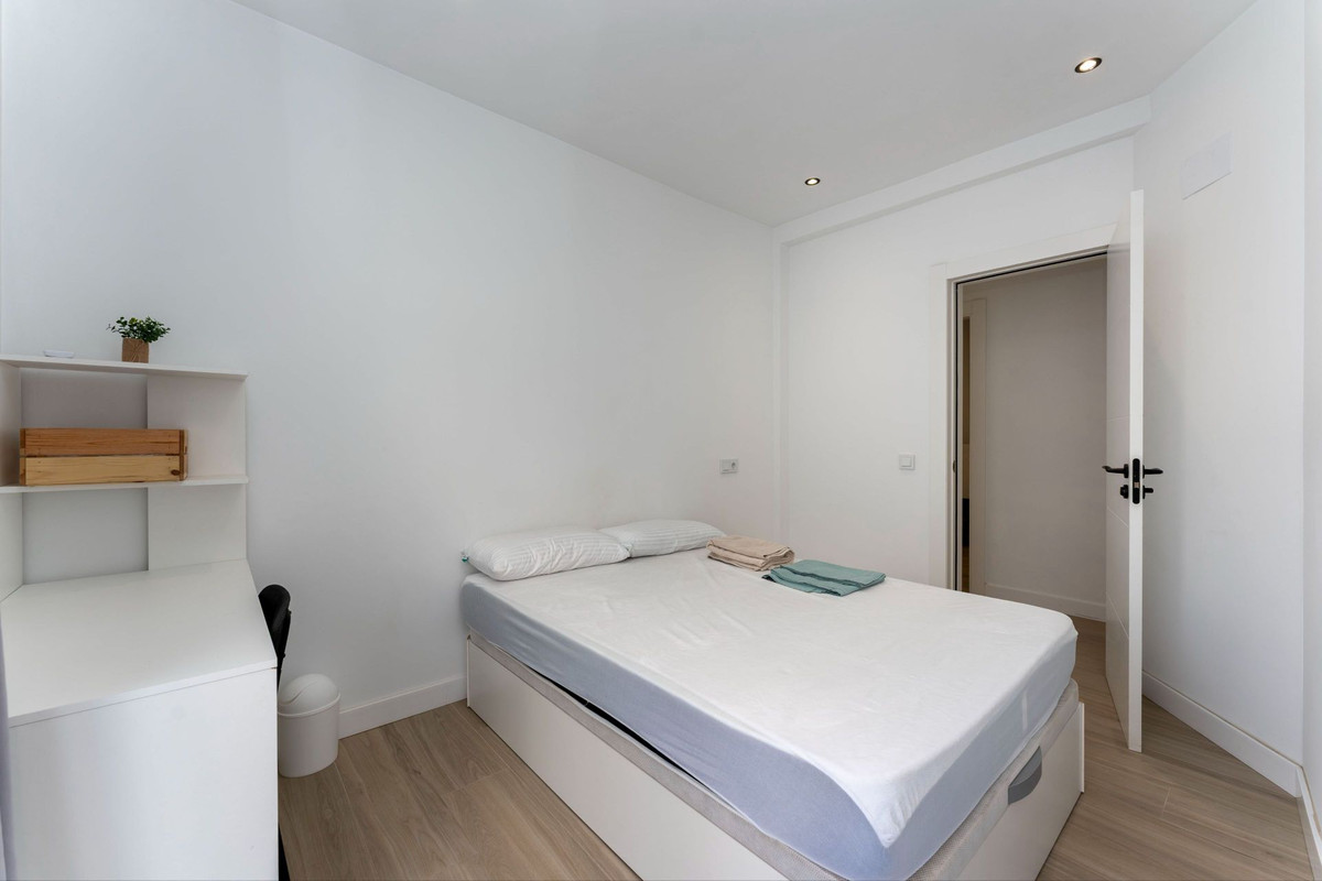 Se vende Adosada de 6 dormitorios en Costa Del Sol, Málaga, España