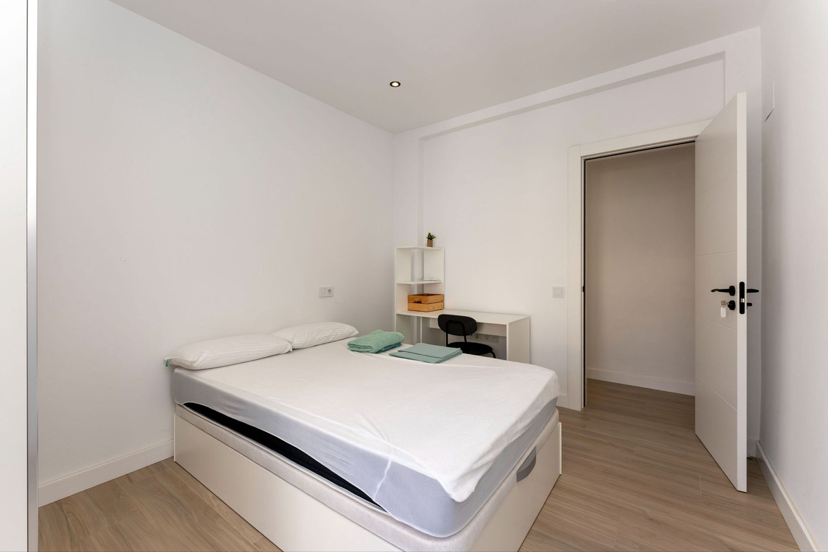 Se vende Adosada de 6 dormitorios en Costa Del Sol, Málaga, España