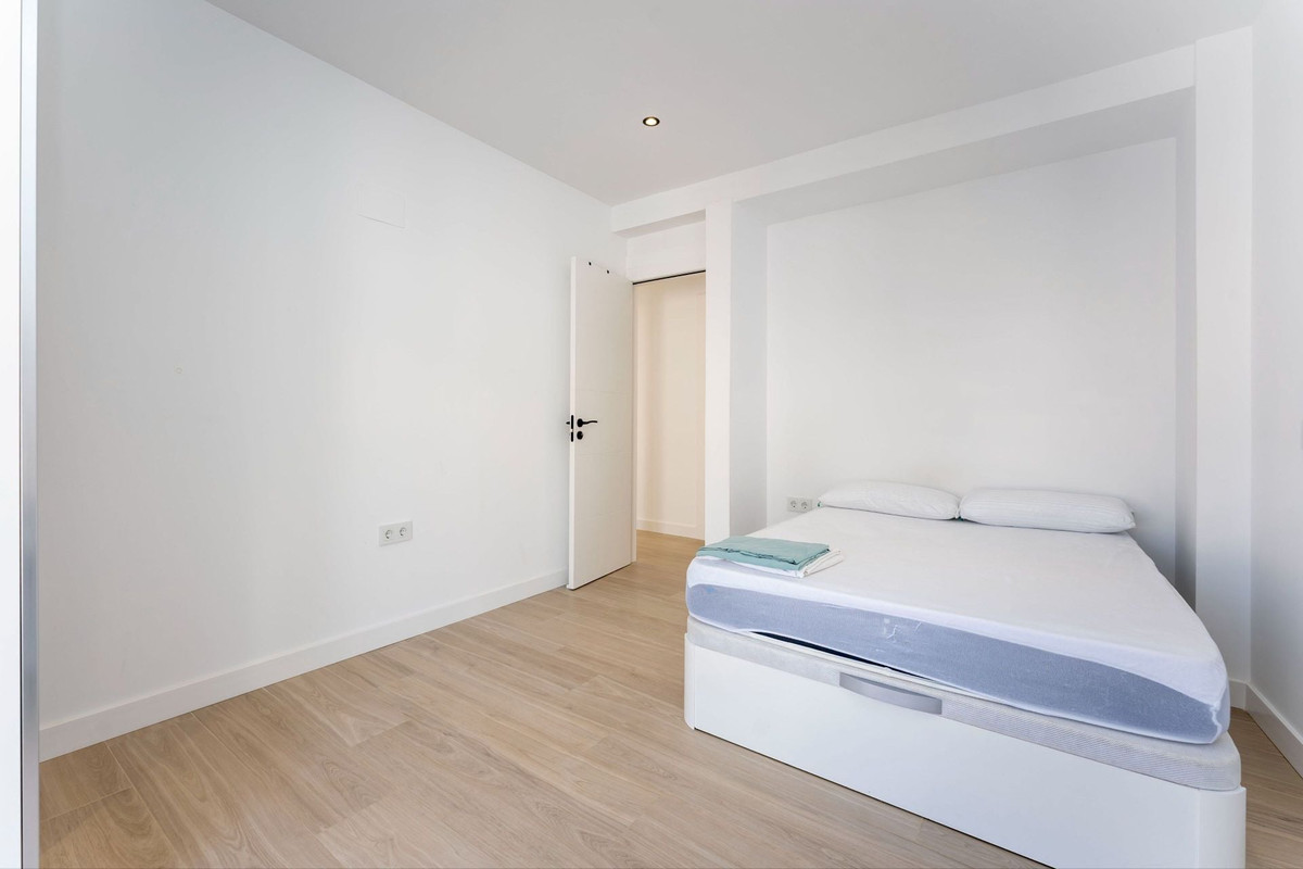 Se vende Adosada de 6 dormitorios en Costa Del Sol, Málaga, España