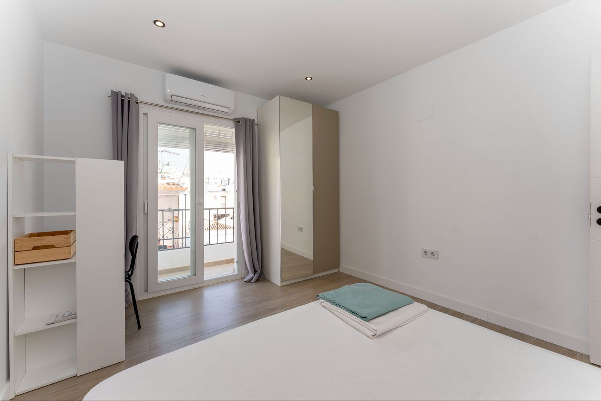 Se vende Adosada de 6 dormitorios en Costa Del Sol, Málaga, España