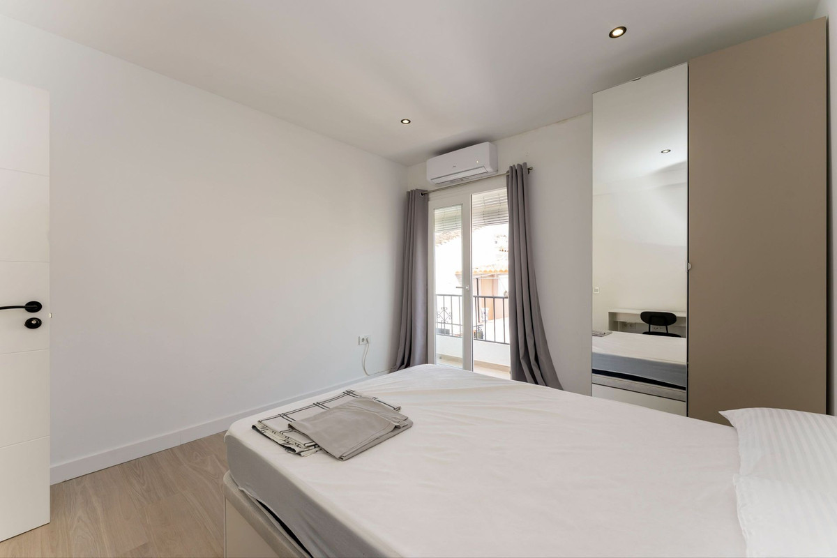 Se vende Adosada de 6 dormitorios en Costa Del Sol, Málaga, España