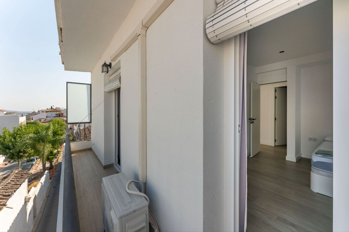 Se vende Adosada de 6 dormitorios en Costa Del Sol, Málaga, España
