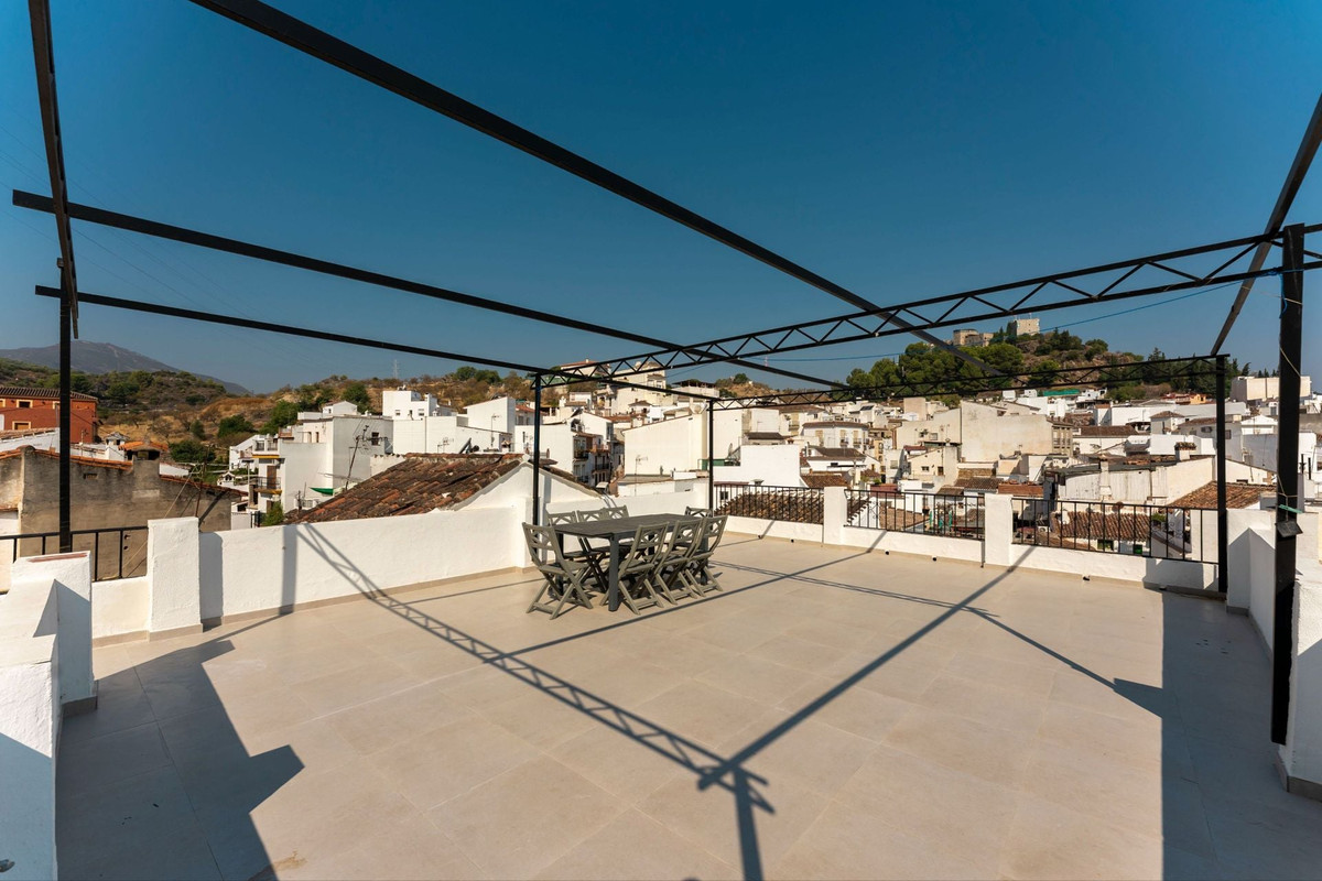 Se vende Adosada de 6 dormitorios en Costa Del Sol, Málaga, España