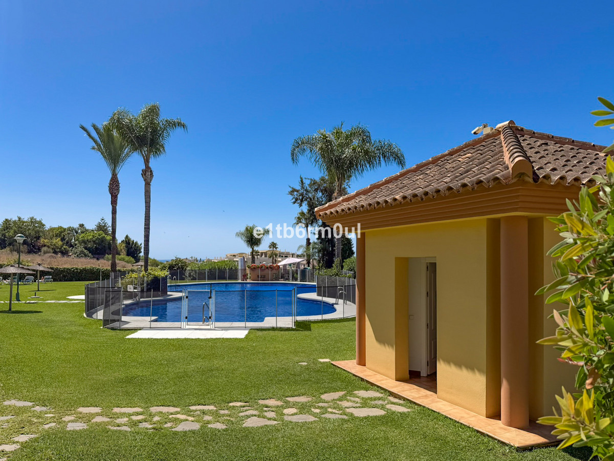 3 Bed Apartment for sale in Nueva Andalucía Costa Del Sol, Málaga, Spain