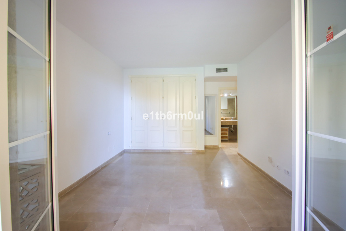 3 Bed Apartment for sale in Nueva Andalucía Costa Del Sol, Málaga, Spain