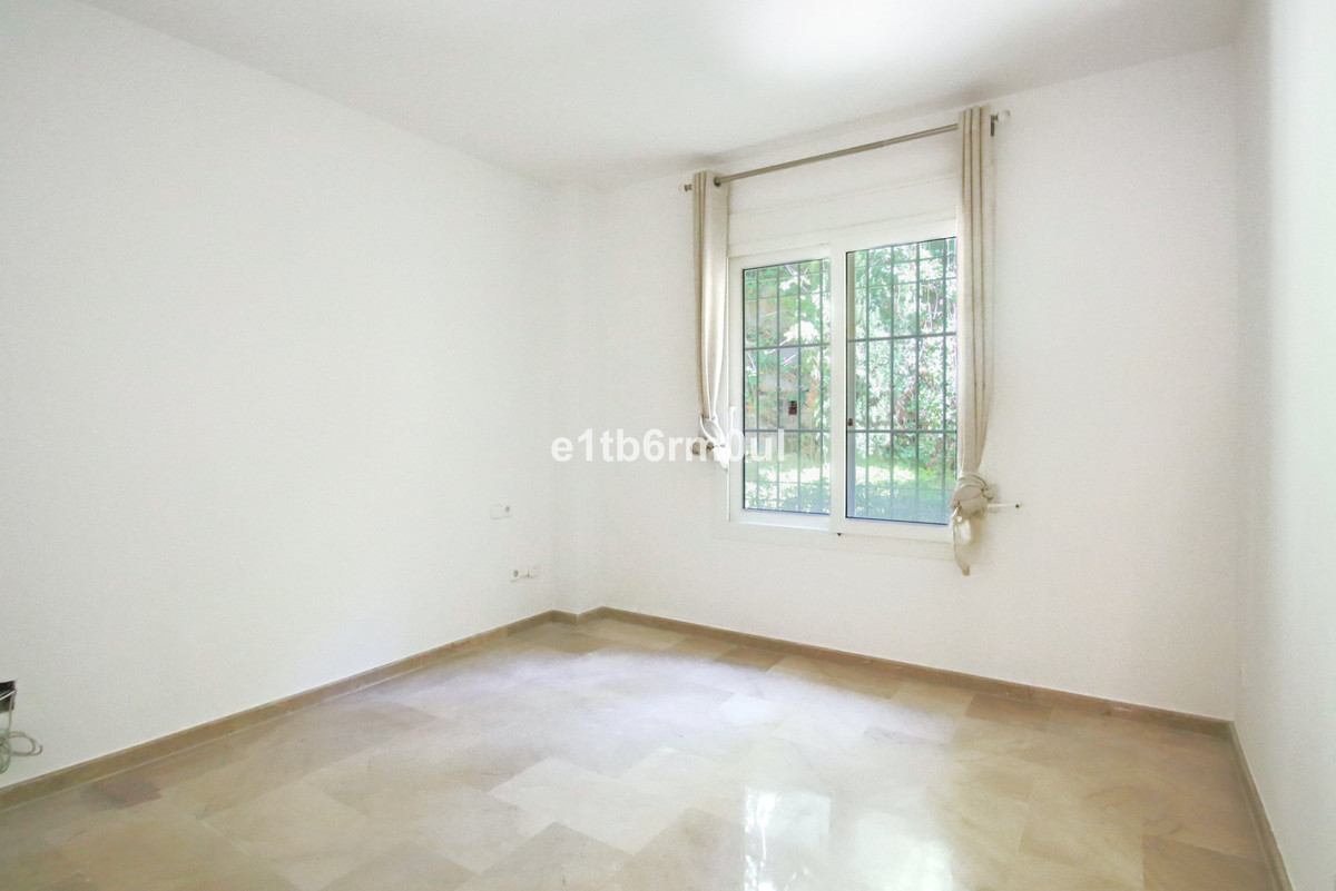 3 Bed Apartment for sale in Nueva Andalucía Costa Del Sol, Málaga, Spain