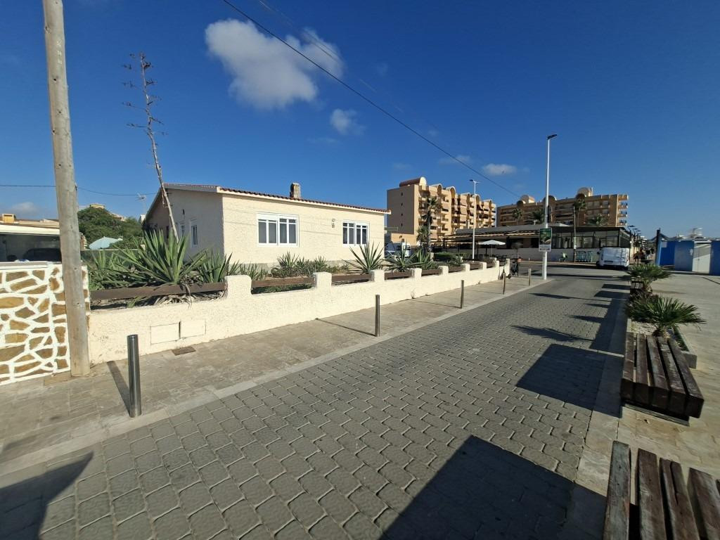 3 Bed Townhouse for sale in Torrevieja Costa Blanca, Alicante, Spain