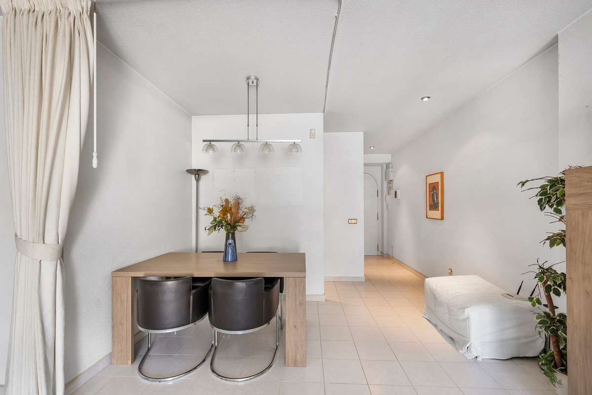 2 Bed Apartment for sale in Guardamar Del Segura Costa Blanca, Alicante, Spain