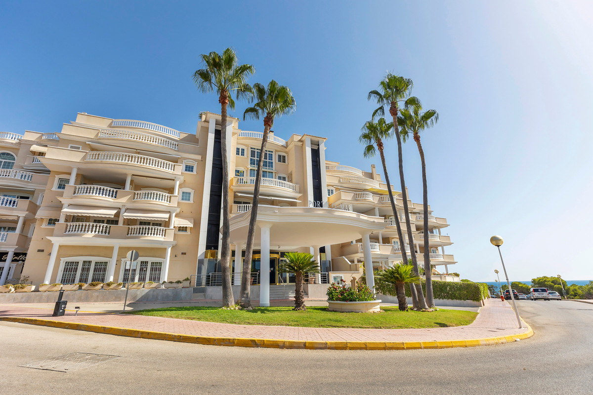 2 Bed Apartment for sale in Guardamar Del Segura Costa Blanca, Alicante, Spain