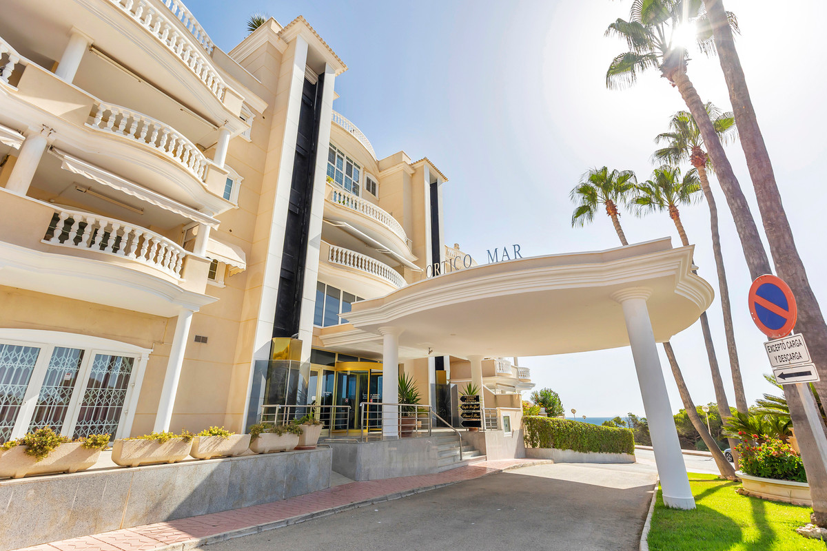 2 Bed Apartment for sale in Guardamar Del Segura Costa Blanca, Alicante, Spain