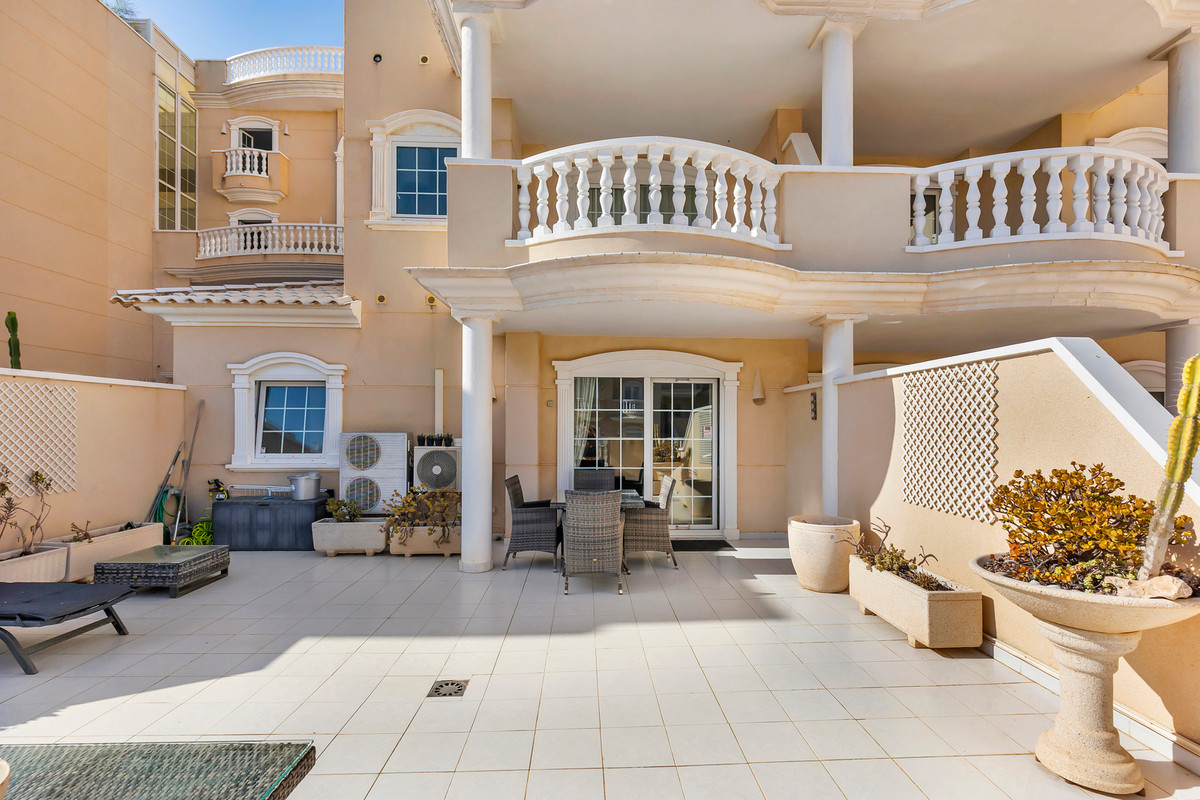 2 Bed Apartment for sale in Guardamar Del Segura Costa Blanca, Alicante, Spain